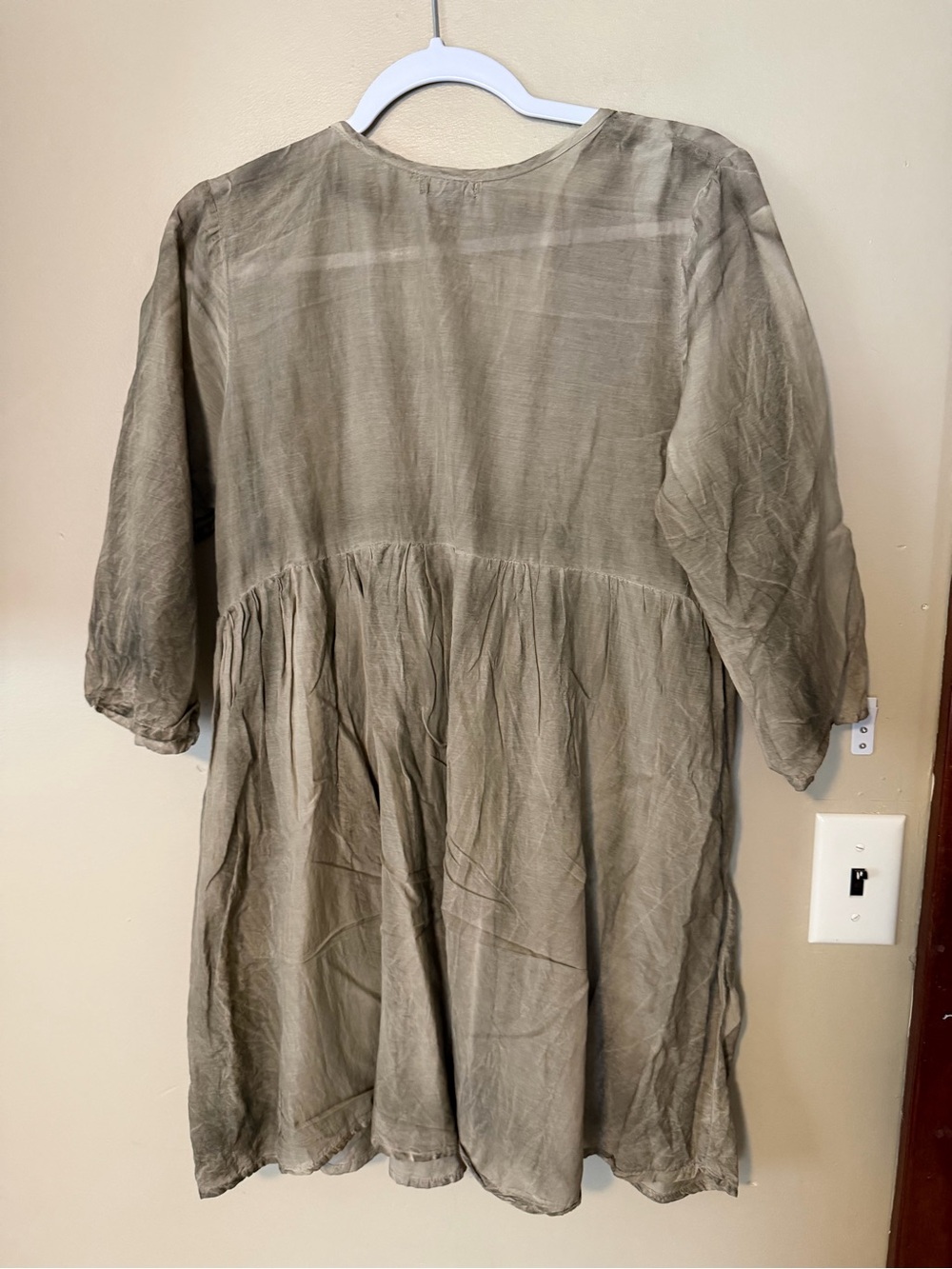 Apu Silk And Cotton Relaxed Lagenlook Tunic Top in Taupe - Picture 4 of 7